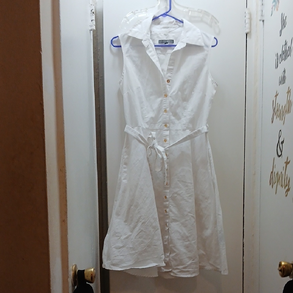 White Sleeveless Button-Up Dress